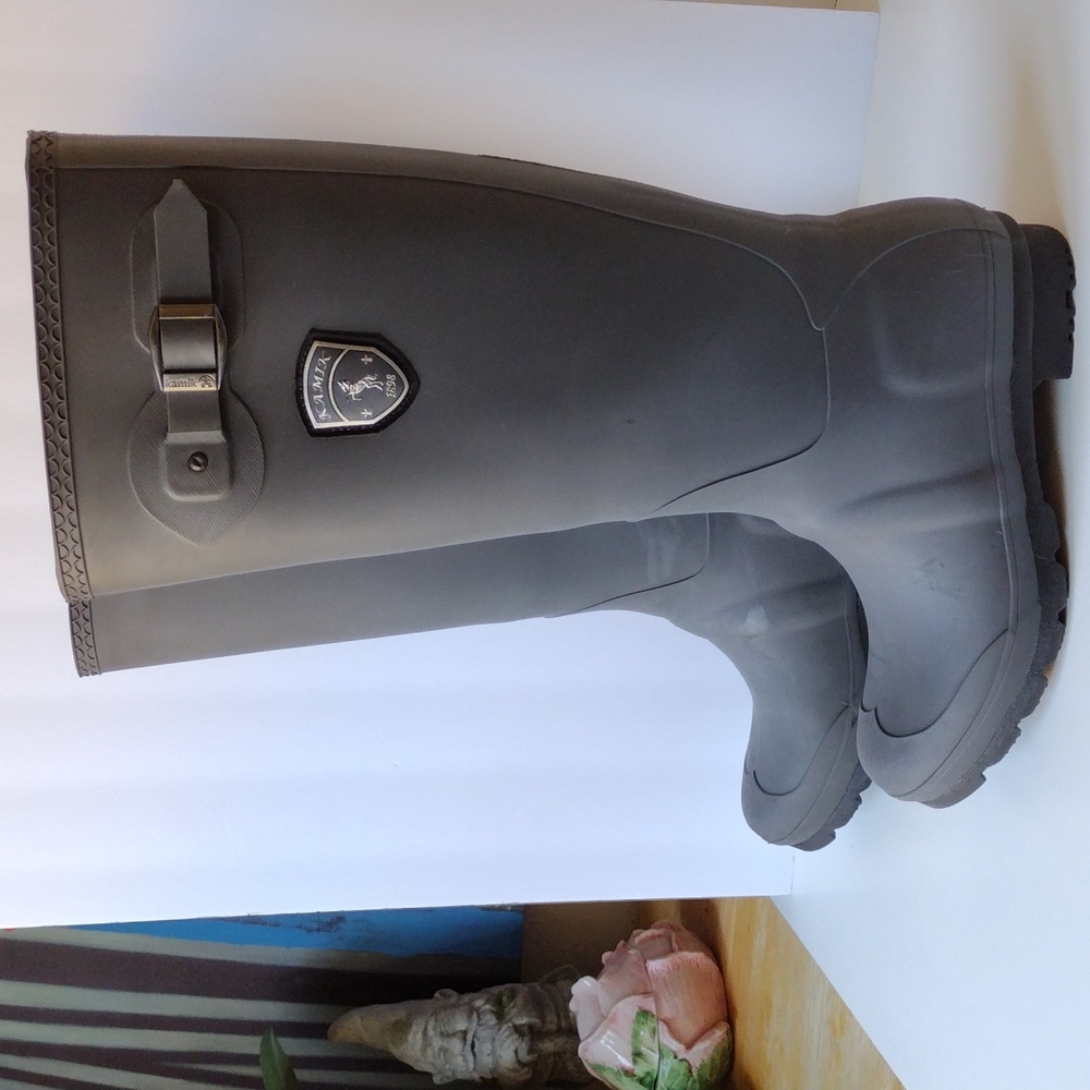 Kamik, rubber rain boots, 9.
